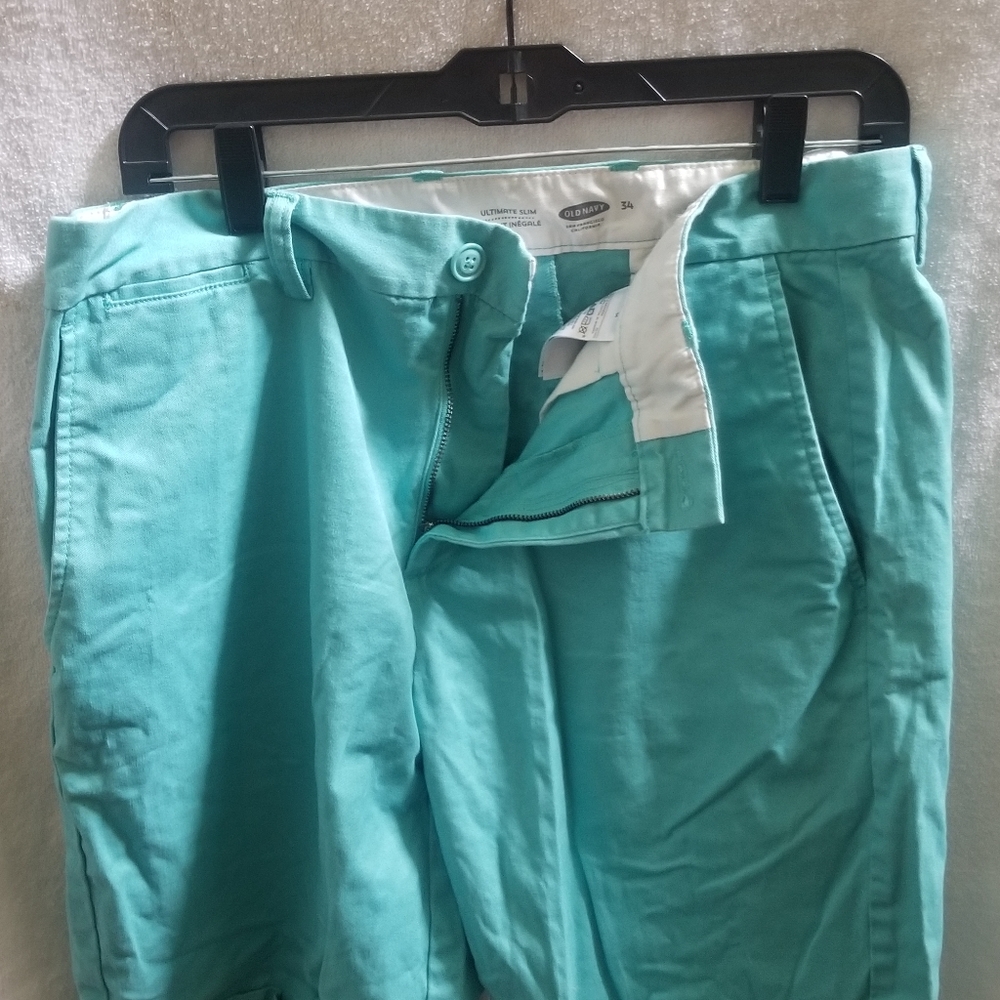 Mens Old Navy cacky shorts